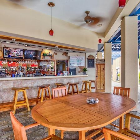Oceanfront Complex With 2 Pools, Tennis Courts, And Expansive Ocean Views - 10-104 Kailua-Kona Exteriör bild